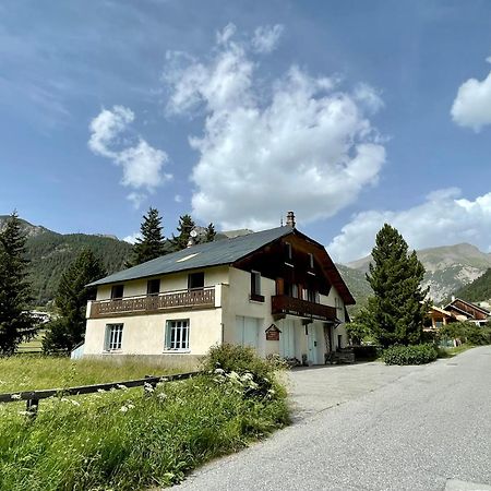 Gite Montagne 1 A 25 Places "Chalet Coste Belle" Ceillac Esterno foto